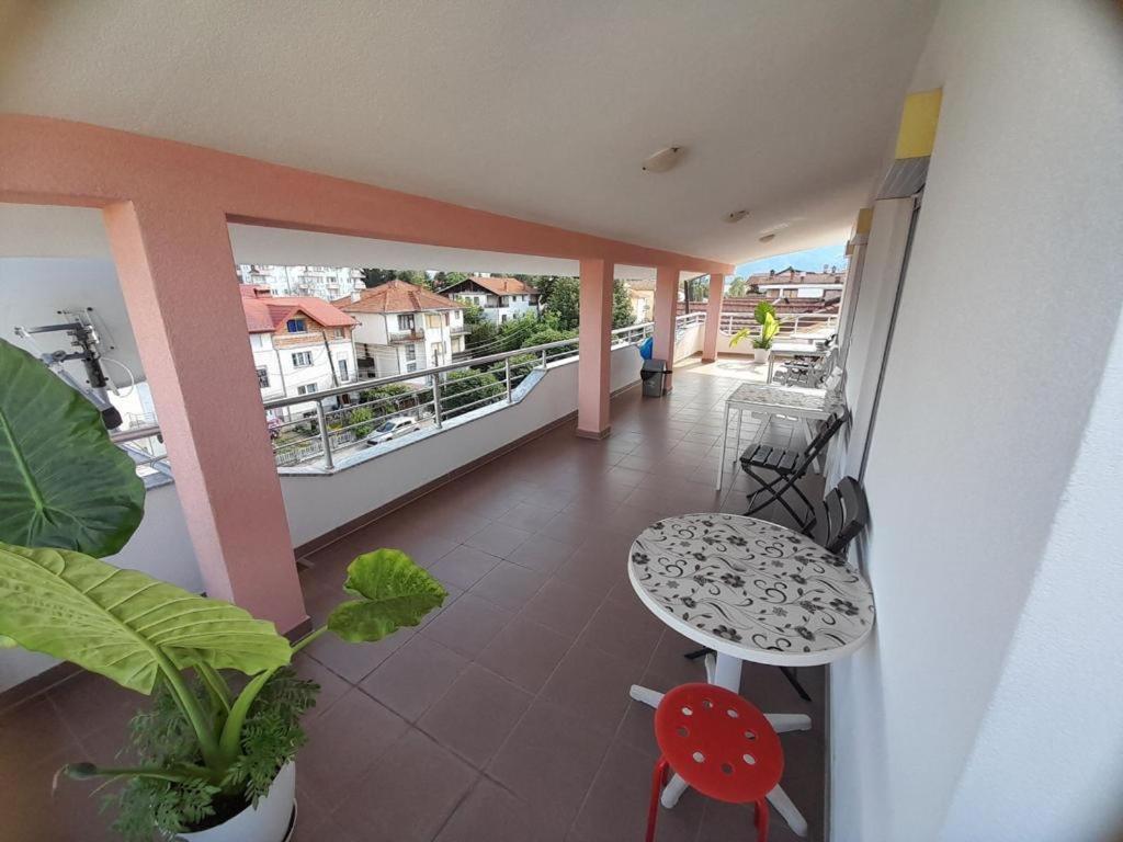 Vila Bolonja Struga Exteriör bild