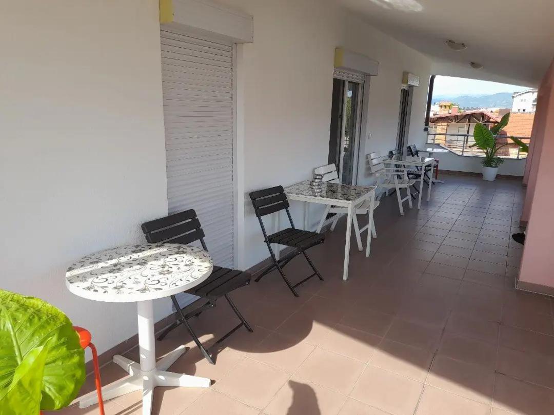 Vila Bolonja Struga Exteriör bild